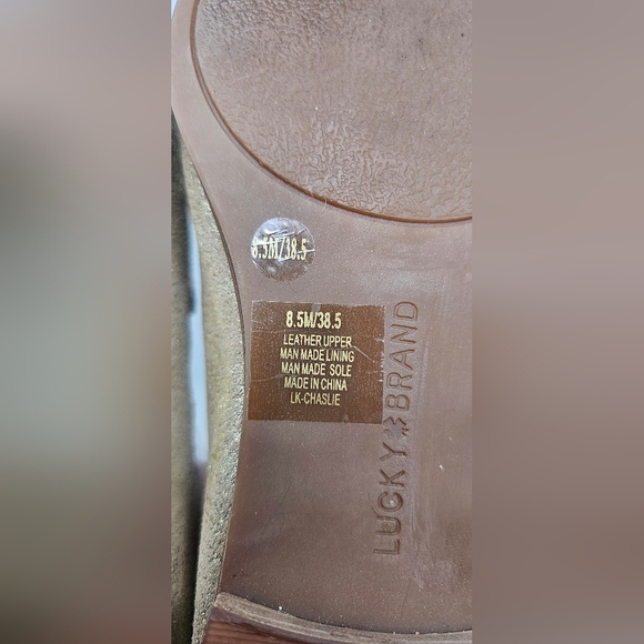 Lucky Brand Chaslie Leather Scalloped Gold Tan Metallic Slip On Loafers Size 8.5 - Picture 11 of 13